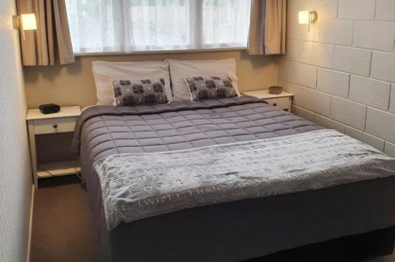 Queen Room with Garden View