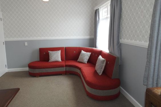 Art Deco Apartment (2-bedroom)